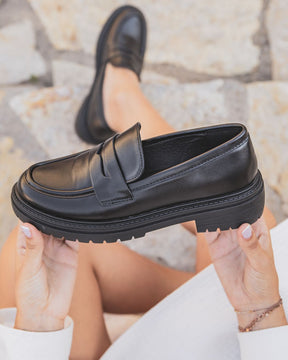 Mocasines negros mujer - Lola - Casualmode.es