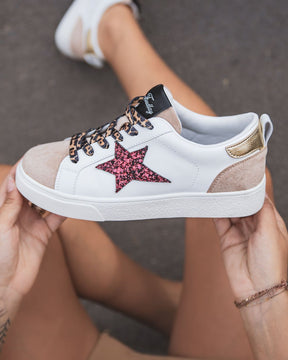 Zapatillas blancas mujer con estrella y cordones - Ingrid - Casualmode.es