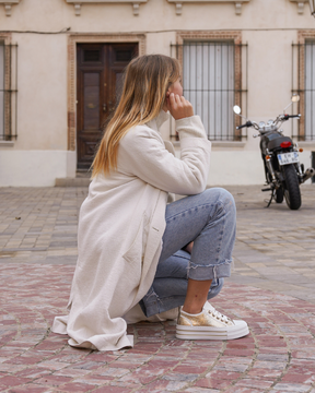 Zapatillas doradas mujer con cuña y cordones - Ludivine