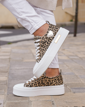 Zapatillas leopardo mujer con cuña y cordones - Maud