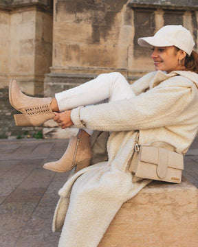 Botines de mujer en color beige con tacón - Capucine - Casualmode.es