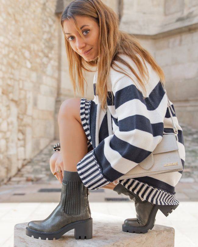 Botines de mujer en color caqui con tacón y estilo calcetín - Cindy - Casualmode.es