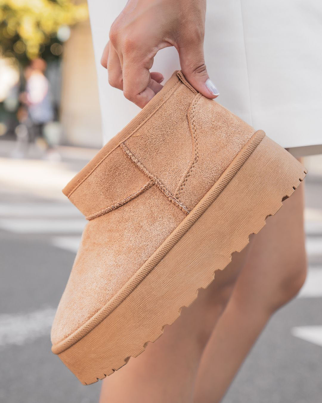 Botines forrados mujer camel con suela gruesa - Émilie - Casualmode.es