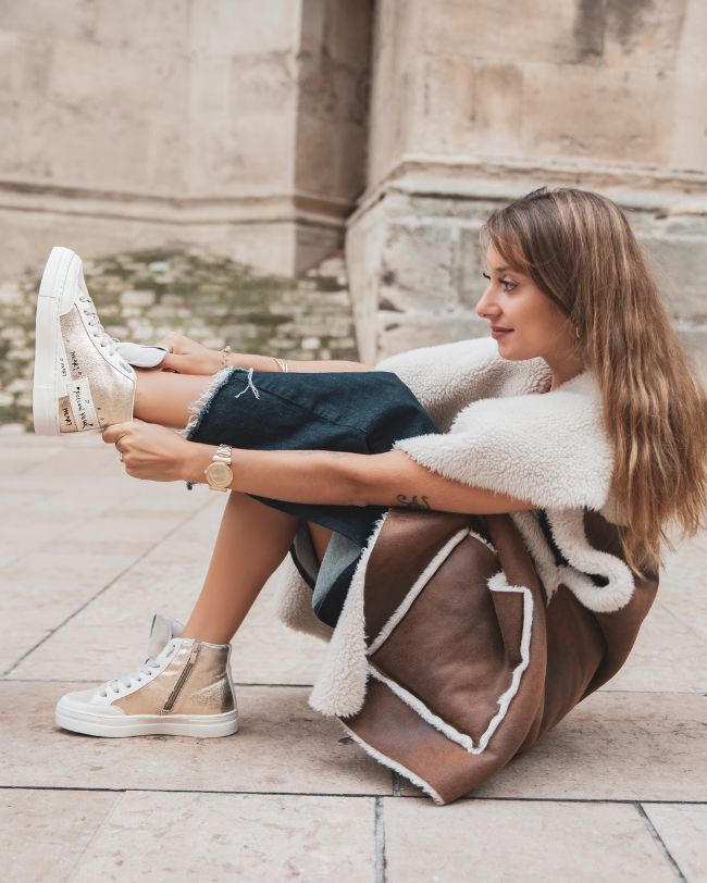 Zapatillas altas doradas para mujer - Gabrielle - Casualmode.es